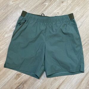 Motion Shorts size M